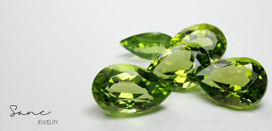 Peridoto: La Piedra del Sol que Te Conecta con la Naturaleza y la Energía Positiva